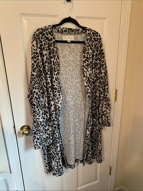 French Laundry 3x leopard waffle weave duster